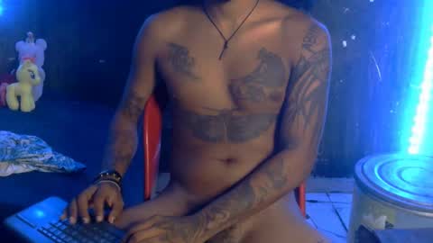 i am D.L online show from March 8, 2:19 pm