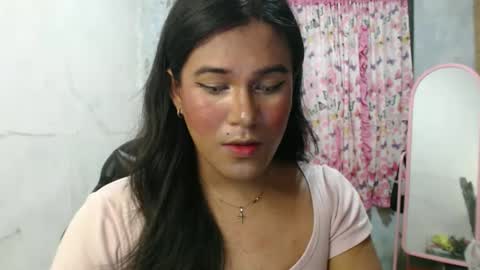 Ellez online show from May 20, 6:25 pm
