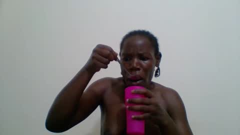 Snapshot of blacksexygal chatting on September 21, 5:11 am SARAH online show from September 21, 5:11 am