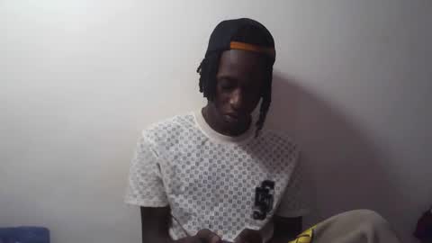 blackzilian_5 online show from May 25, 11:49 am