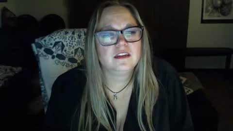 bladesizzo3111 online show from November 23, 5:38 am