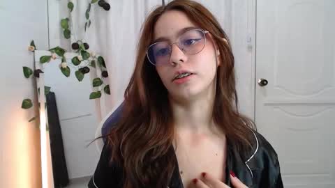   online show from November 4, 1:12 pm