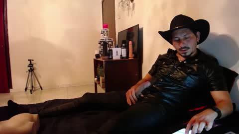 Snapshot of blakedavid69 chatting on October 12, 5:00 am David online show from October 12, 5:00 am