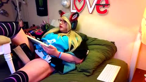 Blakely Morningstar   online show from January 22, 8:29 am