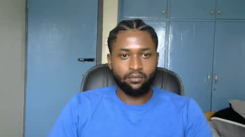 Snapshot of blakmoufaka chatting on October 18, 12:31 pm blakmoufaka online show from October 18, 12:31 pm
