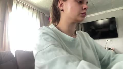 Angel online show from July 4, 6:28 am