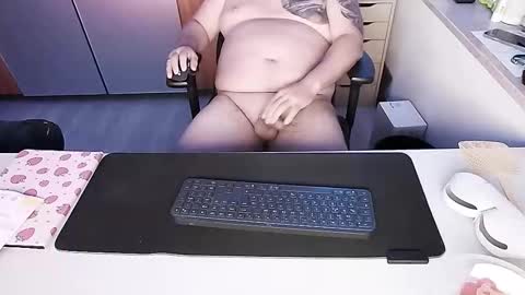 Snapshot of blase_hase12 chatting on October 13, 8:00 pm Blase Hase12 online show from October 13, 8:00 pm