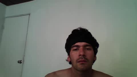 Snapshot of blckhorse19 chatting on February 17, 5:34 pm blckhorse19 online show from February 17, 5:34 pm