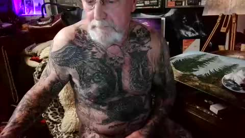 blindsurfer780299 online show from April 13, 5:00 am