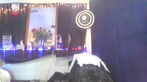 blissful614380763 online show from May 24, 9:21 pm