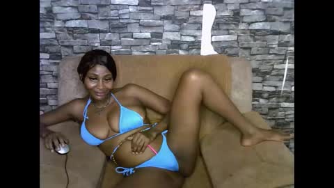 blonde_creamy online show from April 4, 2:02 pm