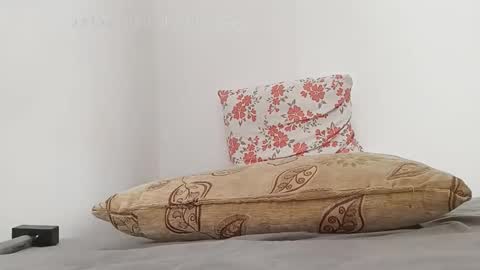 Snapshot of blondebat chatting on February 3, 11:42 am blondebat online show from February 3, 11:42 am