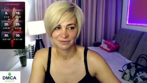 Lola online show from June 29, 7:35 pm
