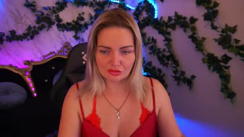 Blonde online show from October 20, 7:35 am
