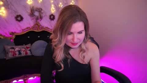 blondevivalux online show from January 8, 8:53 am