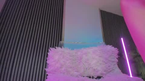 Snapshot of blondie_muller chatting on March 2, 11:31 pm blondie_muller online show from March 2, 11:31 pm