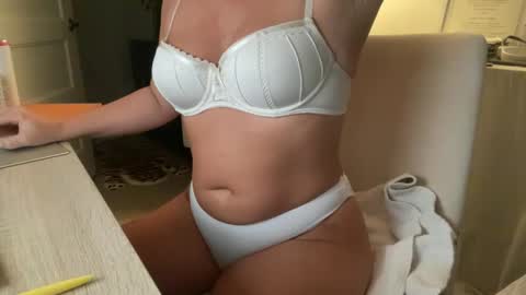 IM TRYNG online show from October 7, 12:17 am