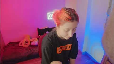 Bloom online show from February 22, 3:03 pm