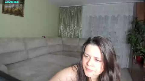 Snapshot of bloomwithmary chatting on October 10, 7:41 pm bloomwithmary online show from October 10, 7:41 pm