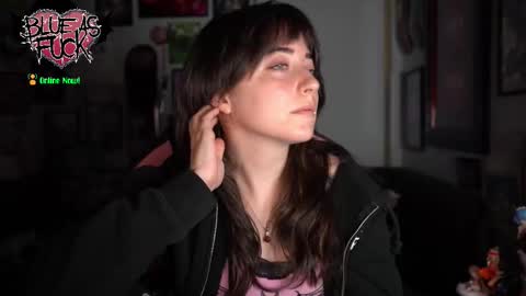 Blue online show from November 27, 2:08 am