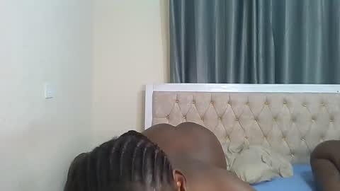 Blueberry online show from February 25, 11:37 pm