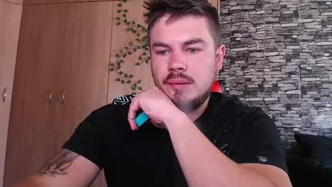 blueeyeboy0 online show from October 20, 8:08 am