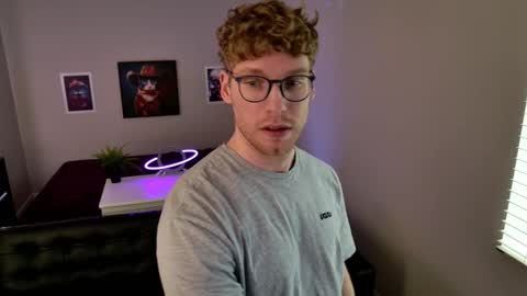 blueeyedtallguy online show from March 7, 12:10 am