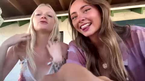 blueyebabyxoxo online show from October 12, 7:05 pm