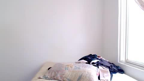  Hey guysI am BrendaWelcome my room online show from December 19, 10:05 pm