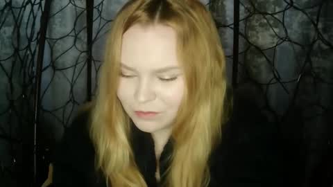 blushing_star online show from October 12, 6:06 am