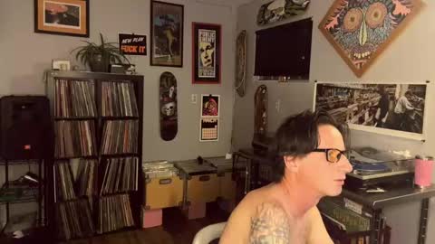 ZuperZexyZounds online show from May 17, 4:22 am