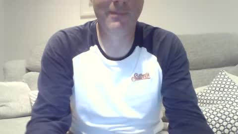 bobby_113 online show from June 26, 1:00 am