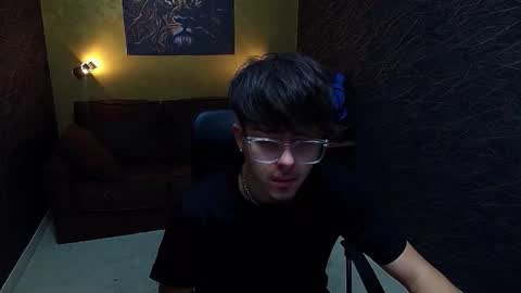 BodhiHayes online show from February 16, 6:00 am