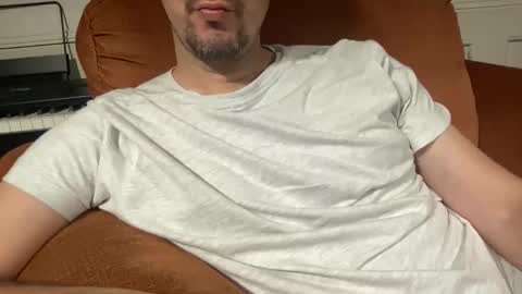 Snapshot of boludopeludo chatting on October 20, 4:28 am edilsonrd online show from October 20, 4:28 am