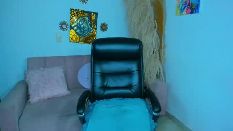  Salma Independent Model online show from May 23, 7:43 pm