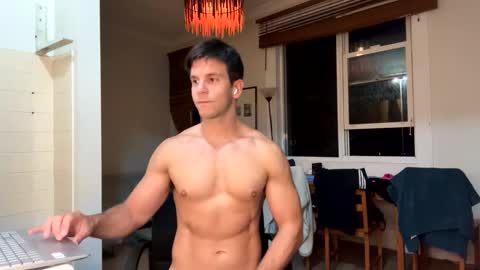 Snapshot of bondi333 chatting on February 14, 9:34 am Bondi online show from February 14, 9:34 am