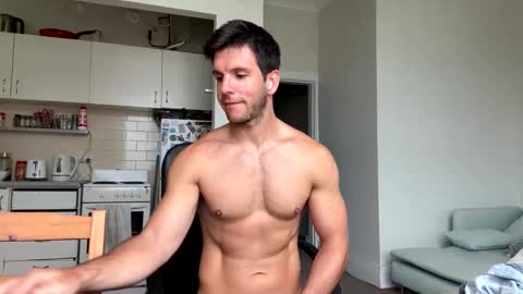 Snapshot of bondi333 chatting on February 19, 10:31 pm Bondi online show from February 19, 10:31 pm