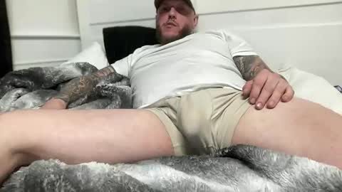 boner4you1994 online show from April 18, 8:05 am