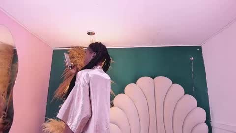 bonieklent online show from March 11, 2:53 am