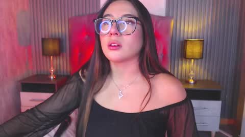 bonnali_lune online show from November 23, 12:30 am