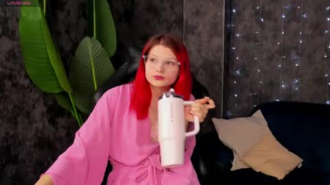 Bonnie online show from May 4, 9:49 am