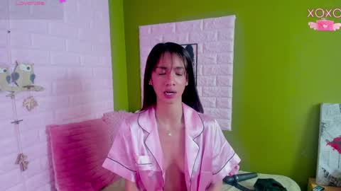 Bonnie  online show from April 9, 6:19 am