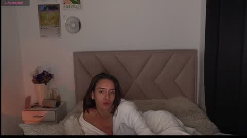 Bonnie  online show from July 3, 7:02 am