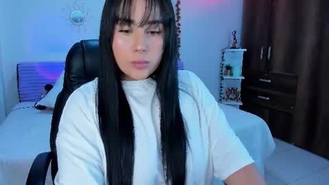 sofia  online show from June 19, 2:39 am