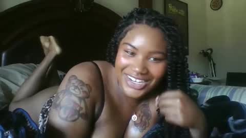 boooohoooobaby online show from April 8, 8:01 pm