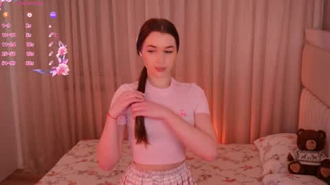 boootyfrytti online show from March 7, 10:10 pm