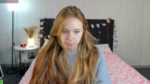Snapshot of booozekirs_ chatting on October 6, 3:35 am Milena online show from October 6, 3:35 am