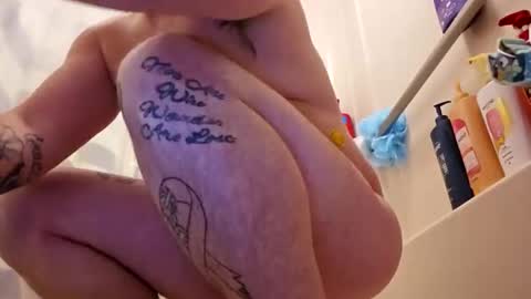 bootywhoknows online show from March 16, 3:09 am