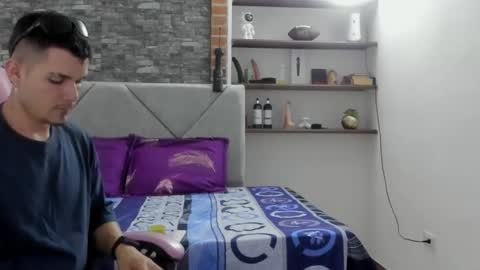 booyhott_ online show from January 5, 7:39 pm