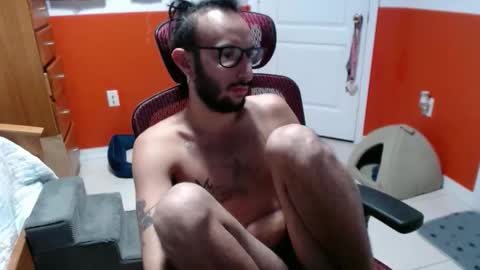 Snapshot of boredfun602 chatting on October 18, 3:22 am boredfun602 online show from October 18, 3:22 am